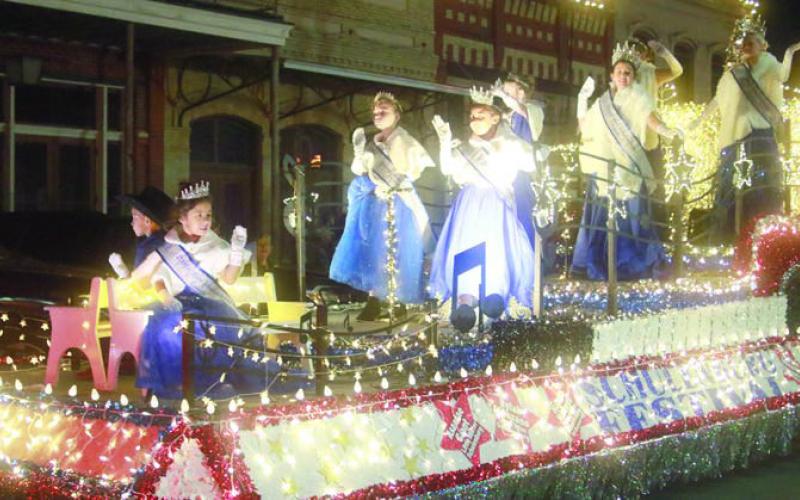 Schulenburg Festival Float with Miss Schulenburg &amp; Court