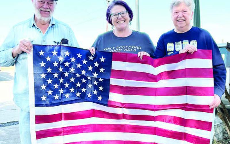Schulenburg Hermann Sons Life Lodge No. 14 recently presented Schulenburg Famly Fitness Center and Rehab with a new United States flag. Shown are (from left) lodge president Ed Moeller, fitness center manager Deannie Crim and lodge member Junette Rodecap.