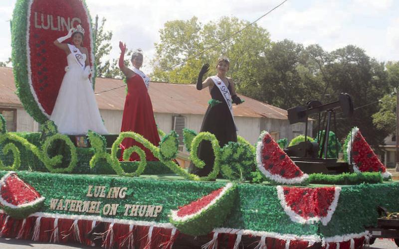1st Place Large Chamber of Commerce – Luling. Sticker Photo By Darrell Vyvjala