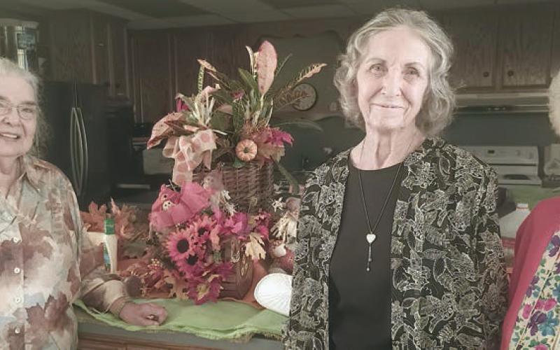 Garden Club welcomes fall with pecans, pumpkins, holiday planning