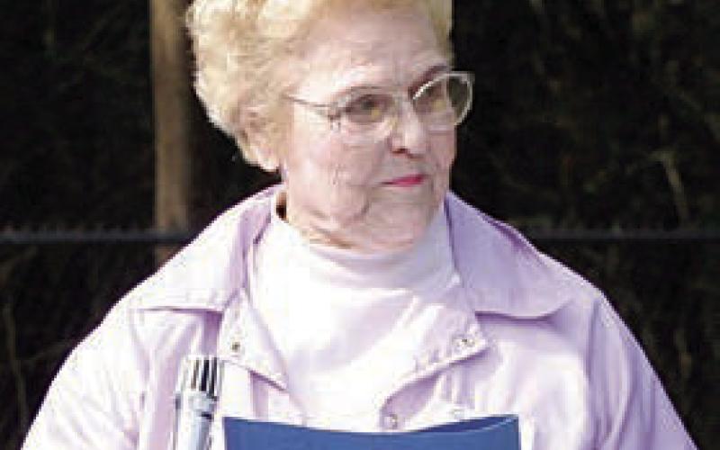 Josephine White speaking at a Historical Commission event in 2006.