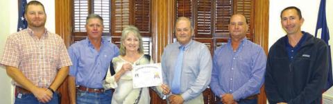 Wessels recognized for her service to county veterans