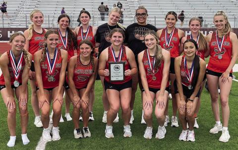 Lady Horn track team places second at district meet