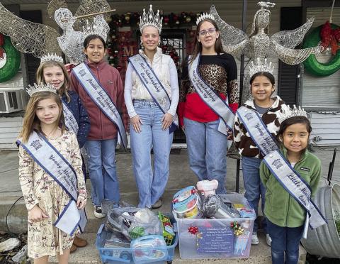 Court collects for Deputy Santa