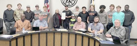 City Council honors Shorthorn football team