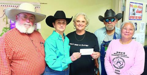 Colorado River Trail Riders present check to Food Pantry