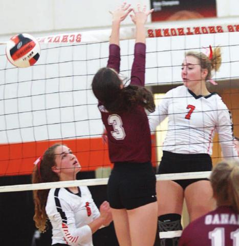 Lady Horns add pair of sweeps with playoffs approaching