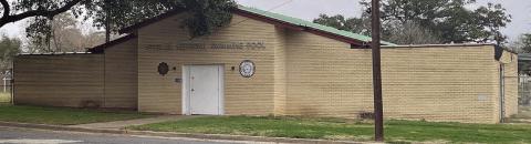 VETERANS MEMORIAL SWIMMING POOL in Wolters Park