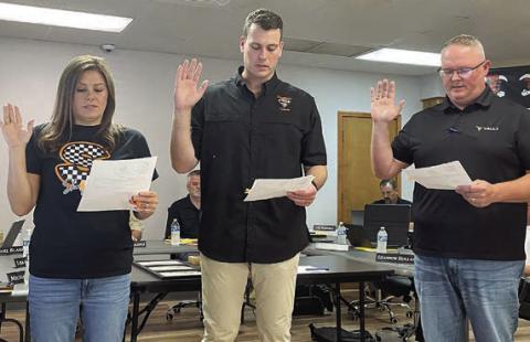 Taking the oath of office at last week’s meeting are newly-elected Schulenburg ISD Board of Trustees members (from left) Lisa Goodlander, incumbent Hale Hentges, and Dwayne Bartek. Their terms are for three years. Sticker Photo By Darrell Vyvjala