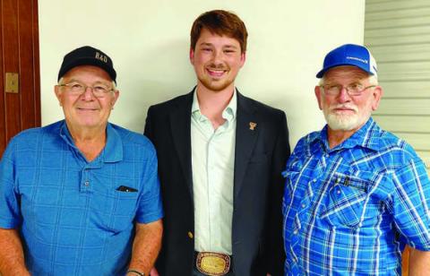 Mau gives program to Young Farmers