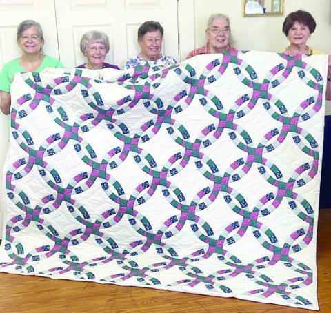 St. Anne’s Society donates quilt for High Hill picnic