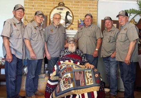 Baker receives Quilt of Valor through VVA Chapter 870