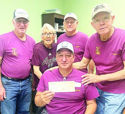 Food Pantry gets donation from KCs