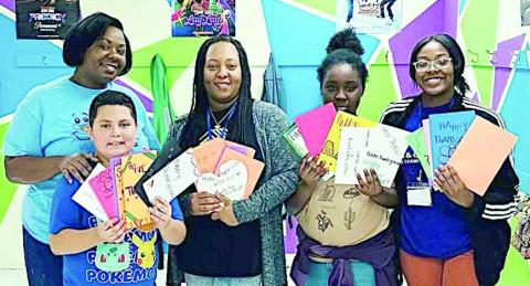 BGC makes Thanksgiving cards for College Place residents