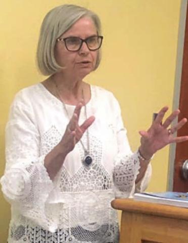 Elaine Thomas, Fayette County author, was the speaker at the Literary Club’s April meeting.