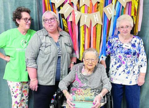 Octob er birth days were celebrated in Schulenburg on Wednesday, Oct. 5 with a special cake from Debbie. Shown are (from left) Stephanie Shroyer, Kathy Carpenter, Irene Janda and Helen Ohnheiser.
