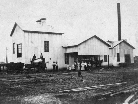 This unidentified cotton gin is believed to have been located in Fayette County. Anyone who recognizes it is asked to please contact the Fayette Heritage Museum &amp; Archives at 979-968-3765 and ask for Rox Ann or email archives@cityoflg.com.