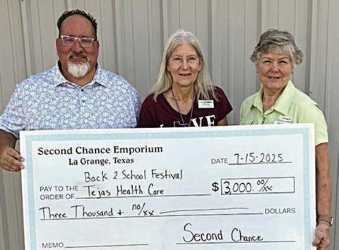 Second Chance gives to Back 2 School event