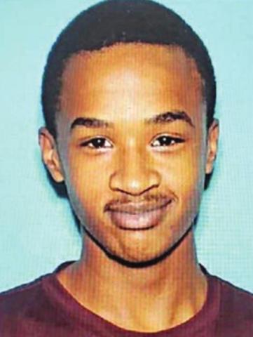 Carr wanted by SPD for hotel robbery