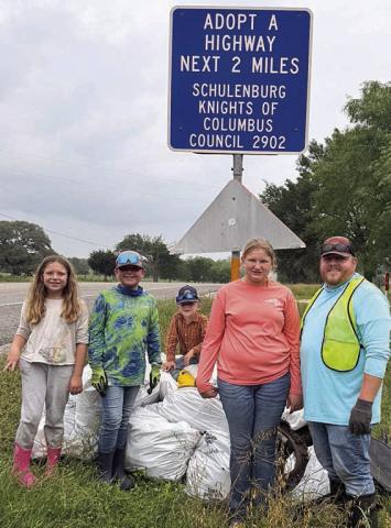 KCs participate in ‘texas trash Off’
