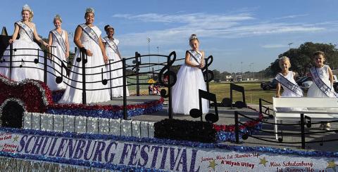 Float places in Kolache Fest parade