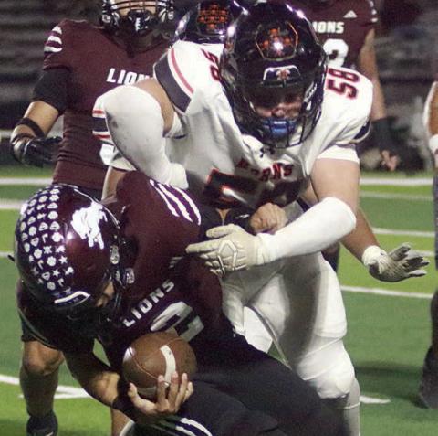 Horns take down 4-0 Lions