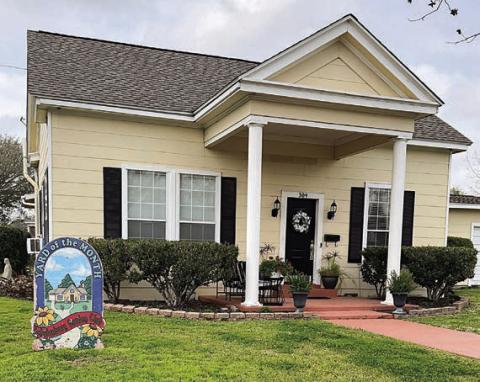 Roos residence chosen for yard of month
