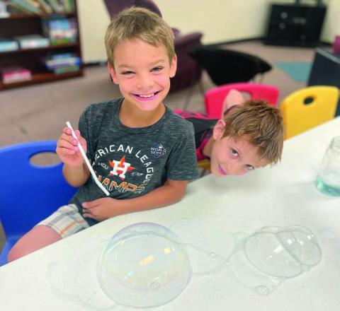 BGC members make ‘magic bubbles’
