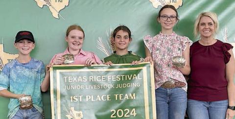 Champion Junior Team – (from left) Crockett Guenther, Kaisley Janecka, Adalyn Carrales, Tatum Fritsch and coach Kaci Carrales. Crockett Guenther is a member of the Schulenburg 4-H.