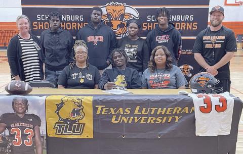 Walton inks with TLU