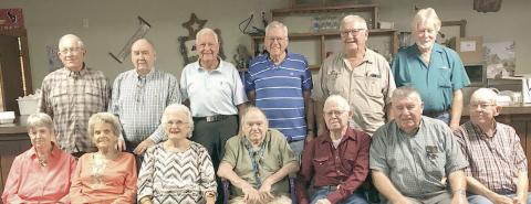 Schulenburg High class of 1960 holds get-together