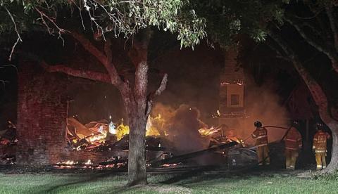 The Roun d Top-Warrenton Volun teer Fire Department fought a house fire on Hackemack Road near Kneip Road on Thursday, June 6. Photo Courtesy of Fayette County Sheriff’s Office