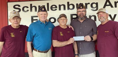 Legion donates to Food Pantry