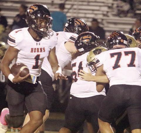 Horns continue push for playoff spot