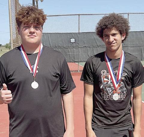 HAYES BAUMGARTEN & DENVER CARR Second Place Varsity Boys’ Doubles • Regional Qualifiers