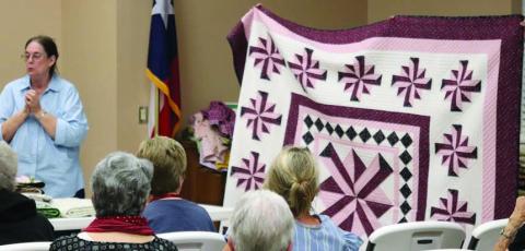 Quilt show judge gives program at CVQG meeting