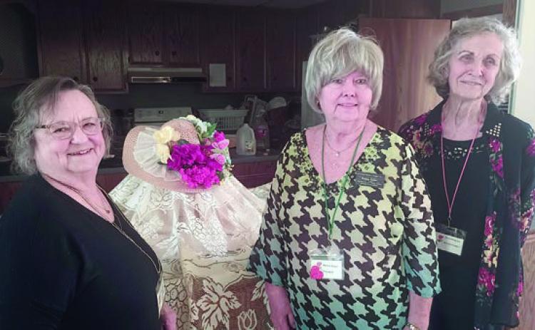 Host ess es were (from left) Carolyn Neely, Bonnie Baker and Wanda Brown.