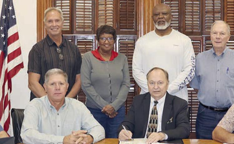Commissioners Court approves submission of grant for EMS to get rehab trailer