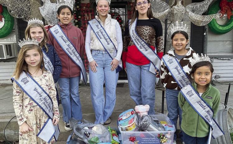 Court collects for Deputy Santa