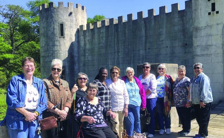 Senior Connections has outing to Newman’s Castle