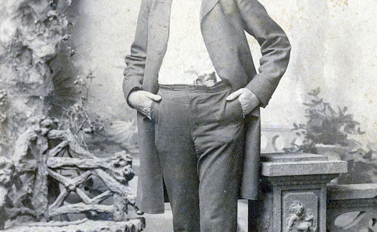B. L. Zapp with Gun - Courtesy of Rox Ann Johnson & Fayette Museum & Archives