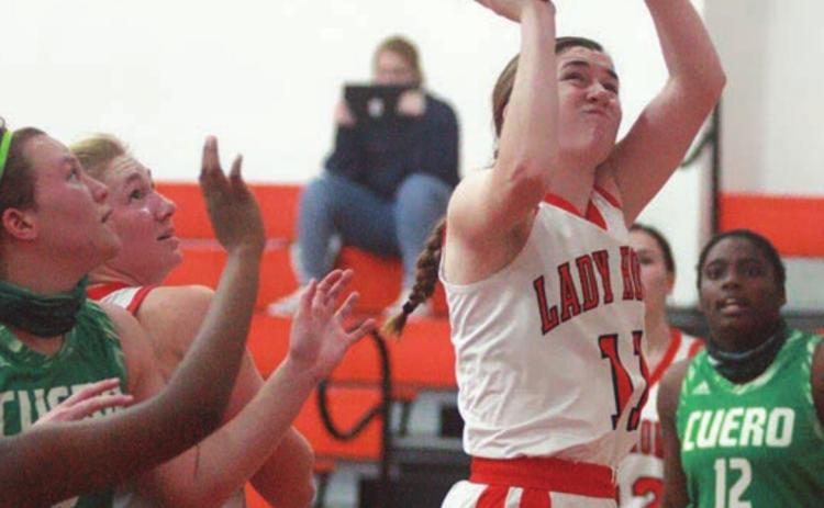 Holiday week roundball action