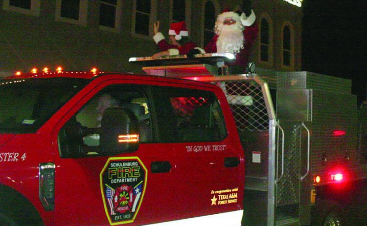 Santa & Mrs. Claus Come to Town