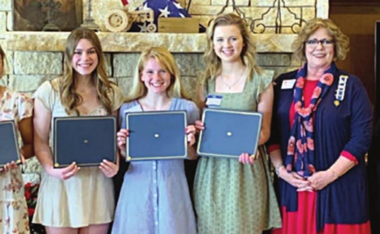 Smith-McMillan DAR names Good Citizen winners