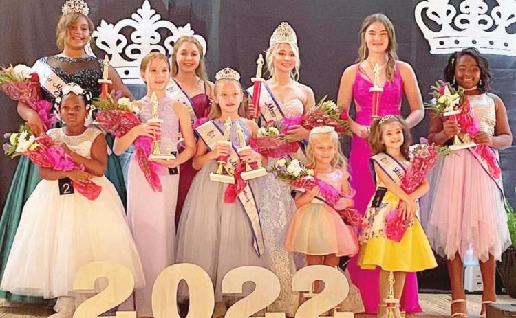 Miss Schulenburg & her court crowned