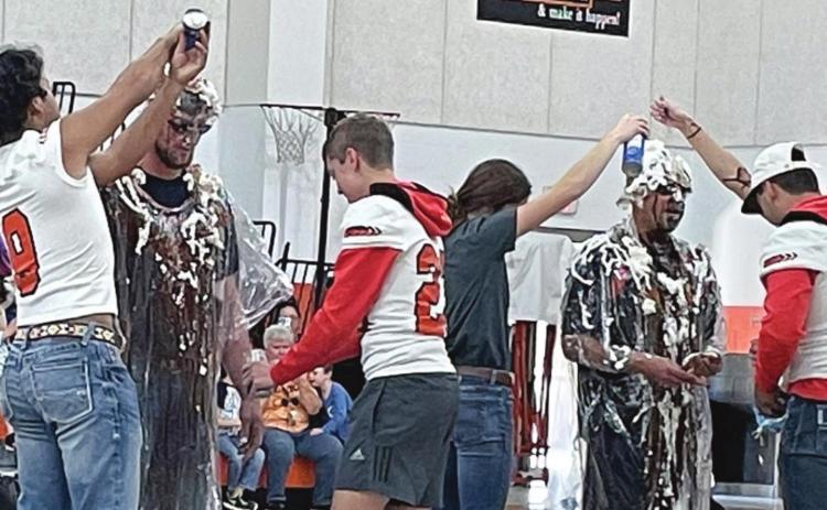 Teacher sundae’ contest brings in food for local pantry