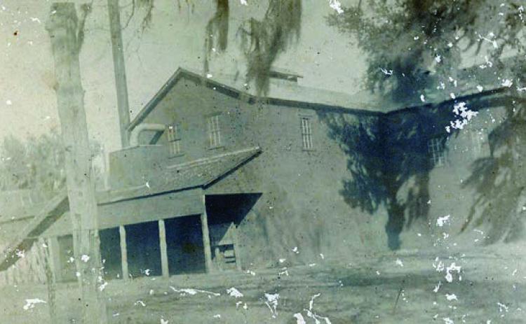 This unidentified cotton gin was located in Fayette County, possibly in the Hostyn area. Anyone who recognizes it is asked to please contact the Fayette Heritage Museum &amp; Archives at 979-968-3765 and ask for Rox Ann or email archives@cityoflg.com.