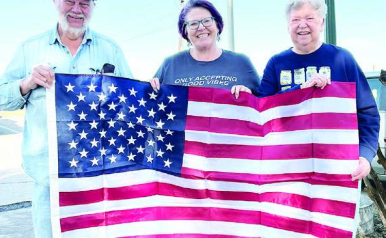 Schulenburg Hermann Sons Life Lodge No. 14 recently presented Schulenburg Famly Fitness Center and Rehab with a new United States flag. Shown are (from left) lodge president Ed Moeller, fitness center manager Deannie Crim and lodge member Junette Rodecap.