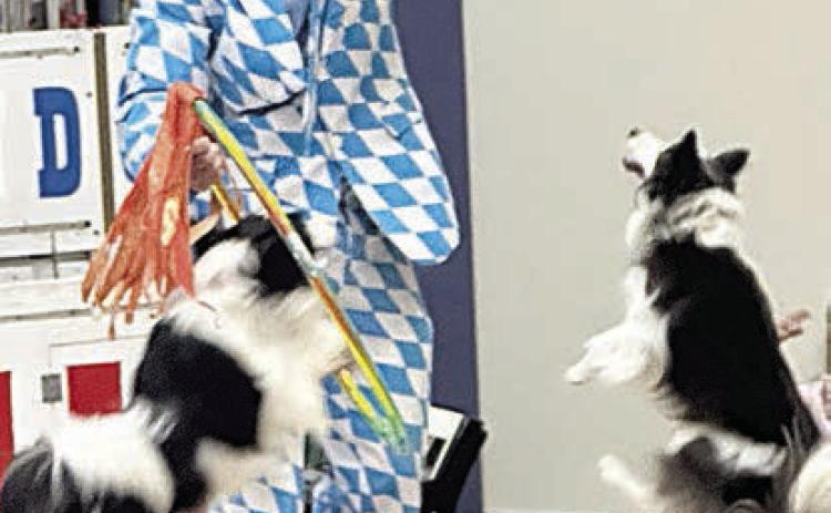 Circus Chickendog show delights 159 at public library
