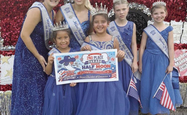 Float wins second at parade in Shiner